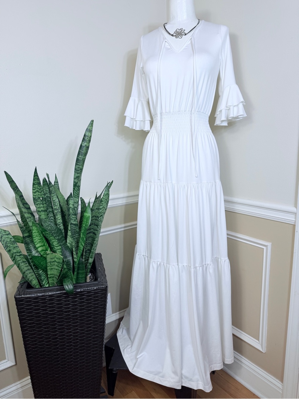 Koh Koh White Dress Maxi Stretch 3/4 Sleeve Tiered V-Neck Tall